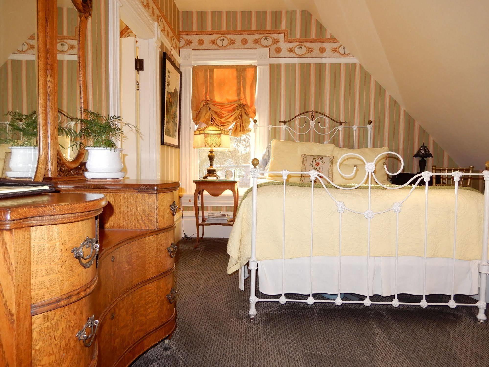 C'Est La Vie Inn Springfield Exteriér fotografie
